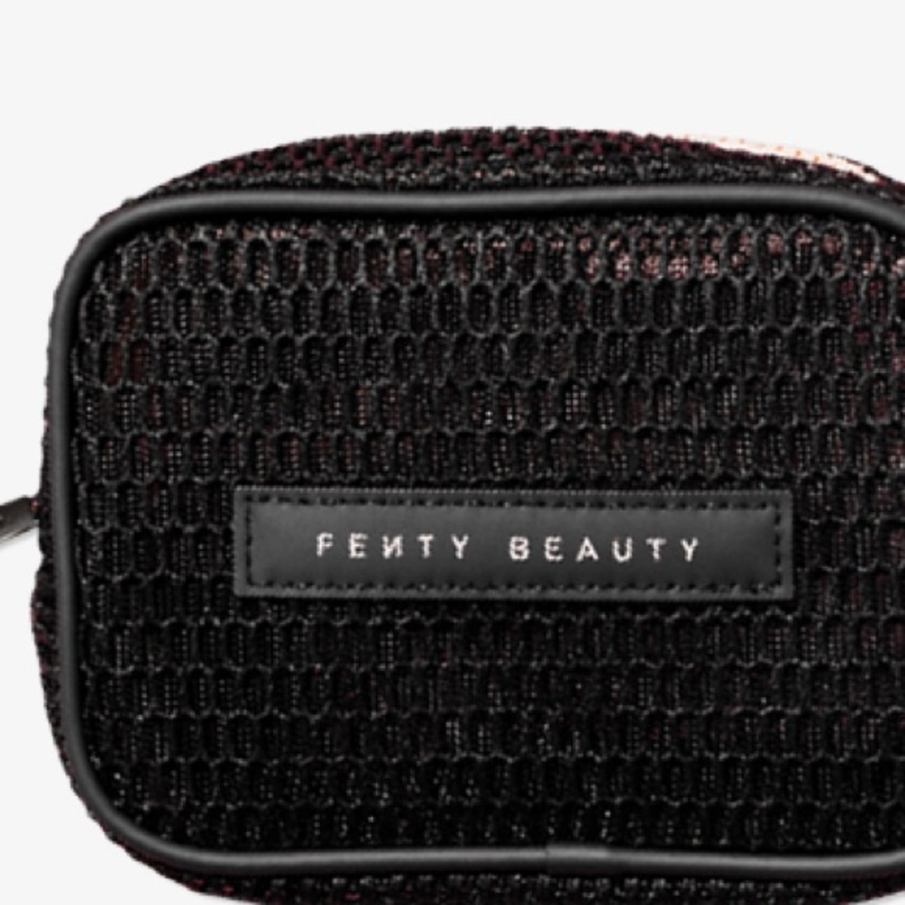 ❤️Fenty Beauty Makeup Gift Set - Picture 3 of 3